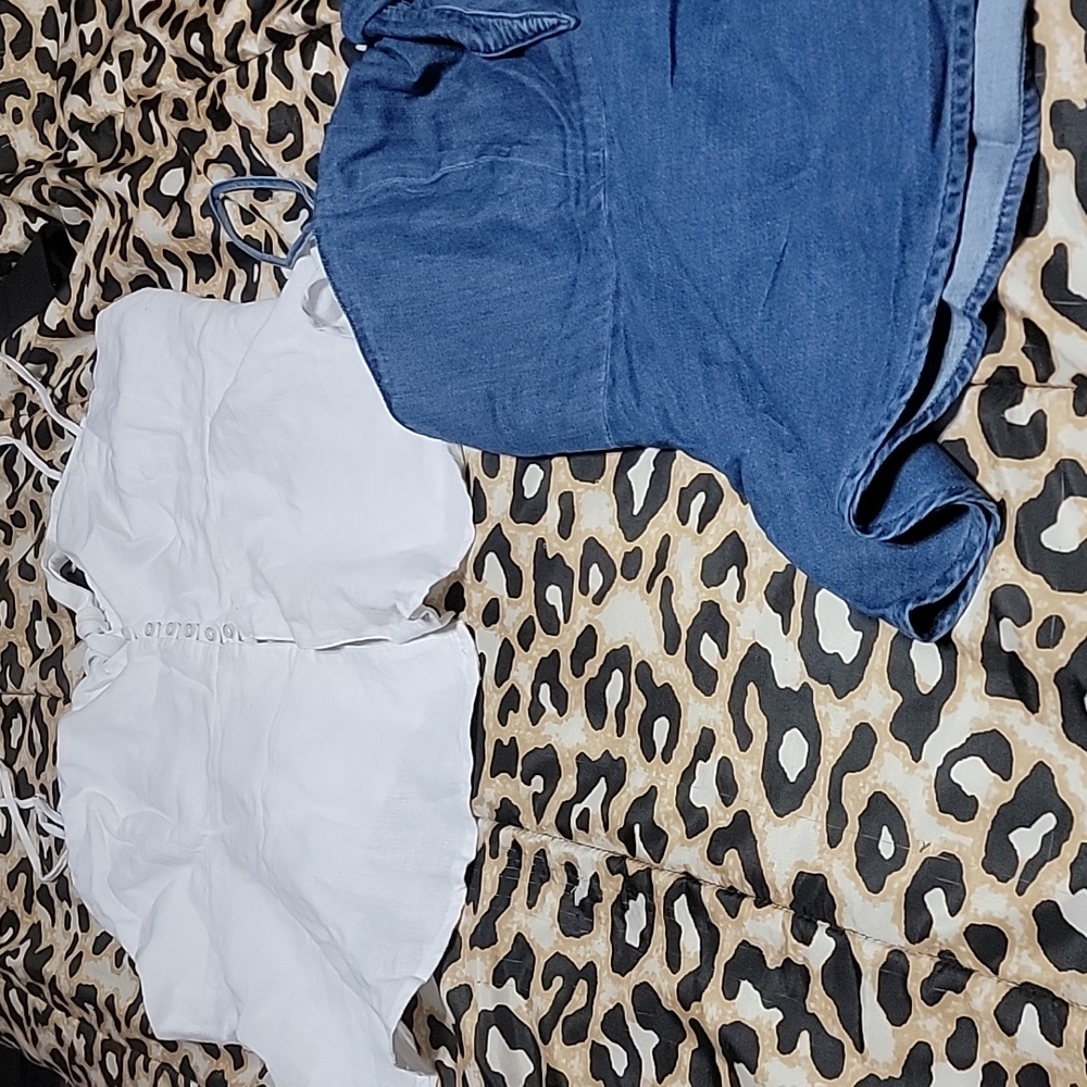 2 peplum fit linen and blue jean never been worn no tags